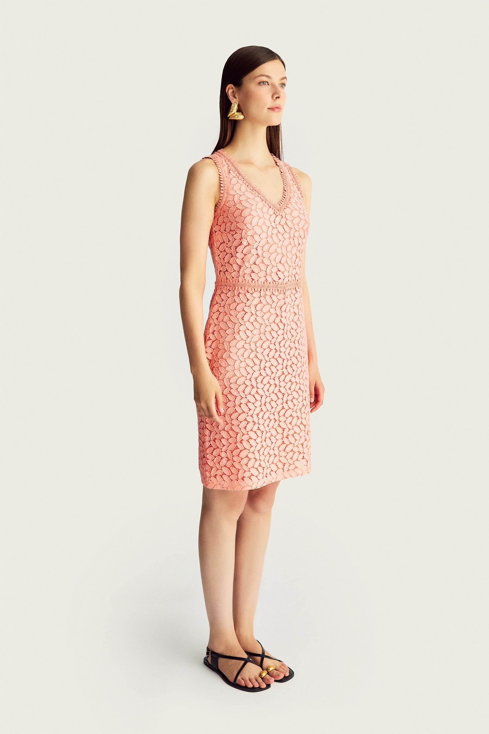 V Yaka Kolsuz Dantel Elbise