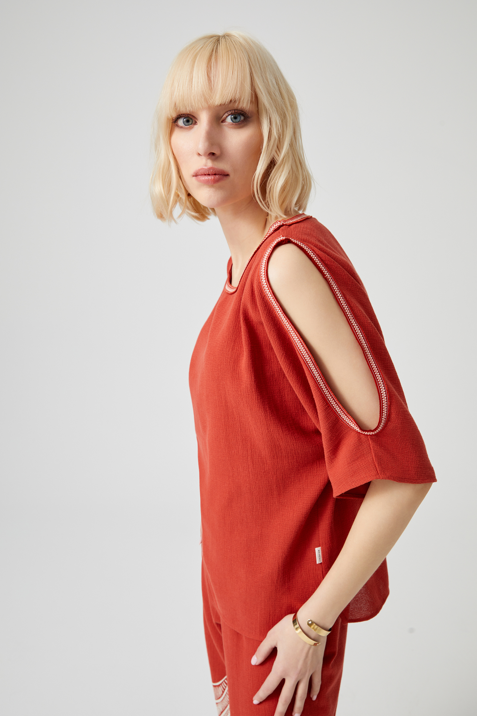 Omuz Dekolteli Doğal Bluz