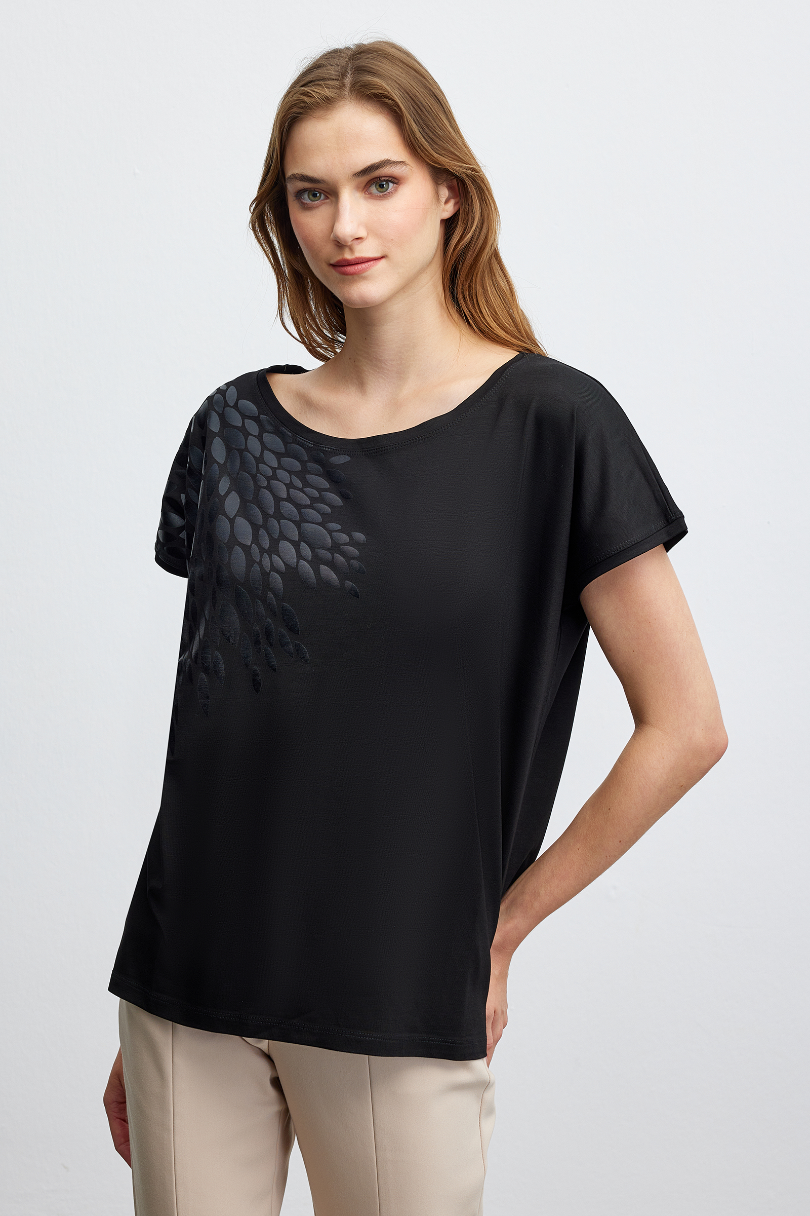 Pul İşlemeli T-Shirt