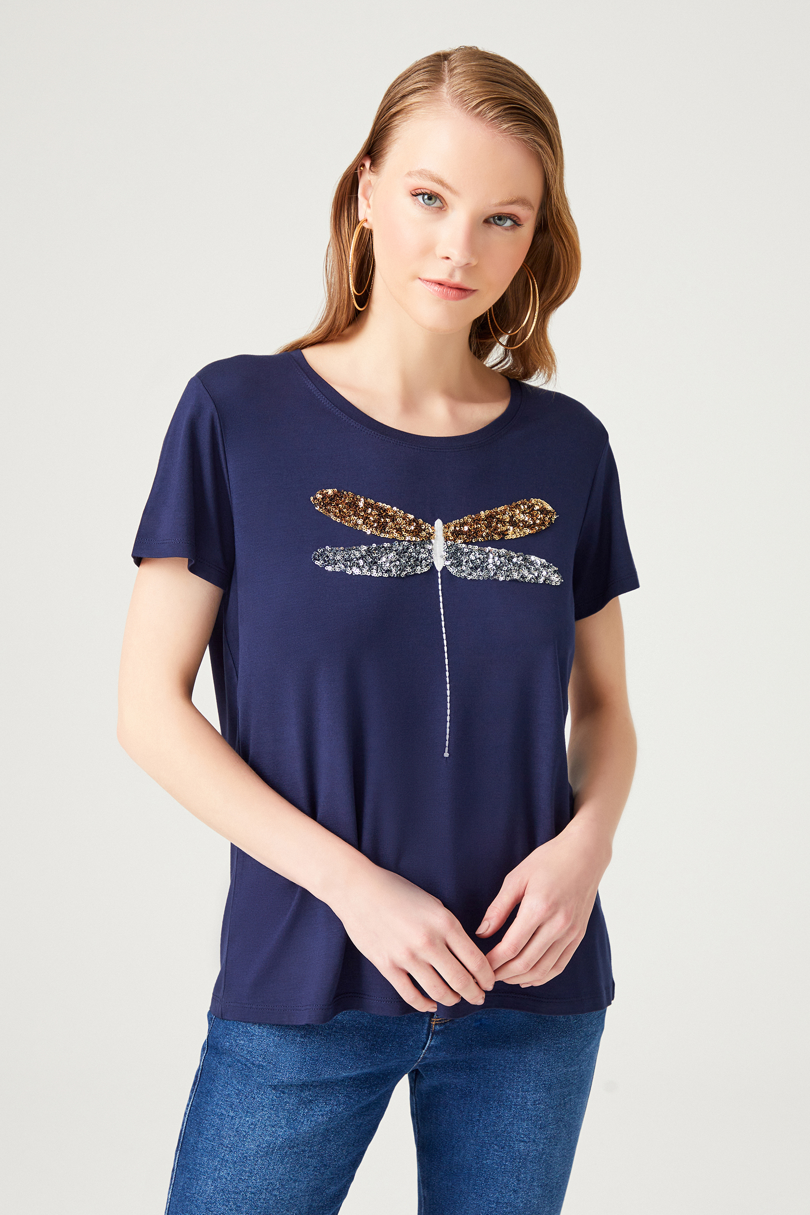 Pul İşlemeli T-shirt