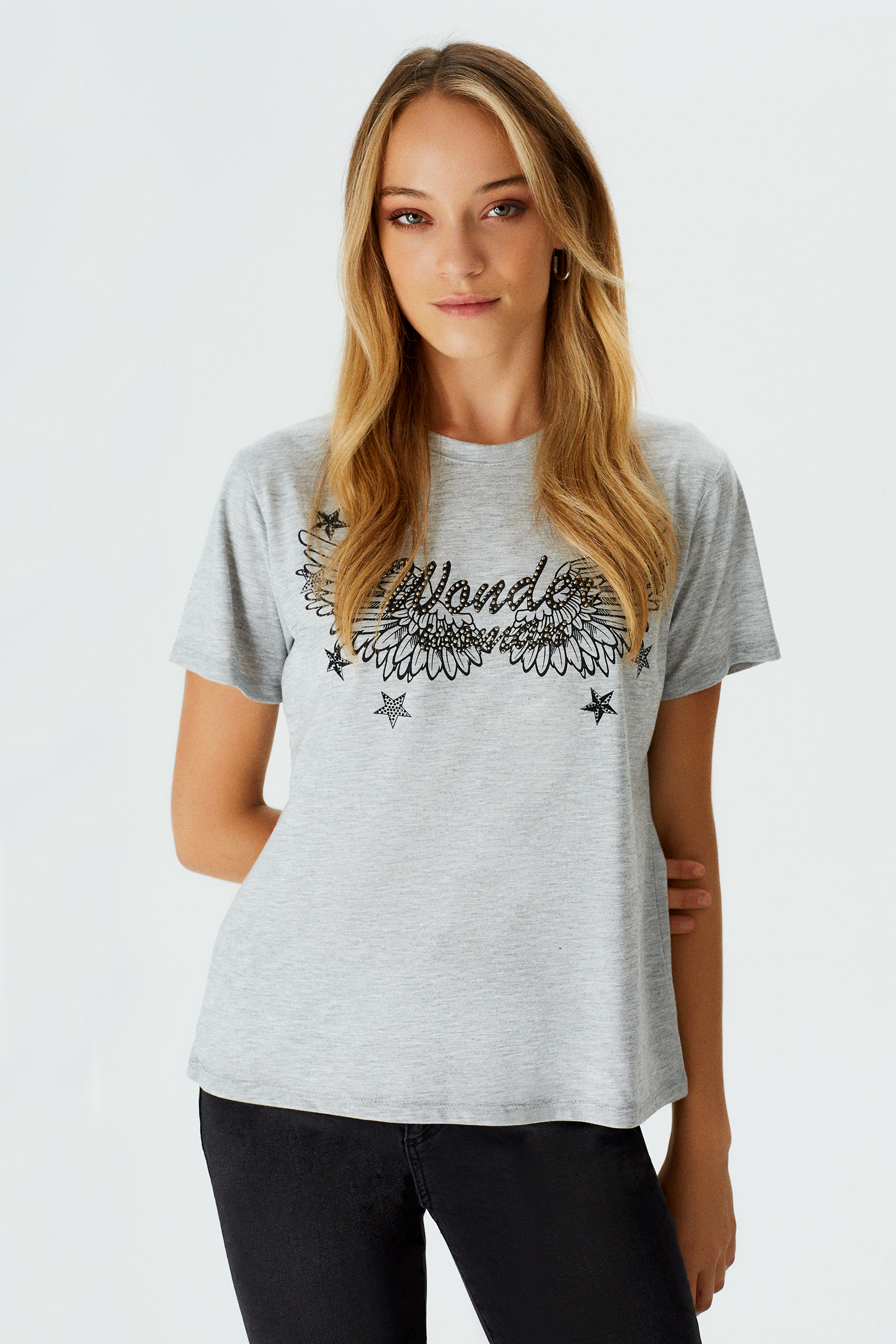 Pul İşlemeli T-shirt