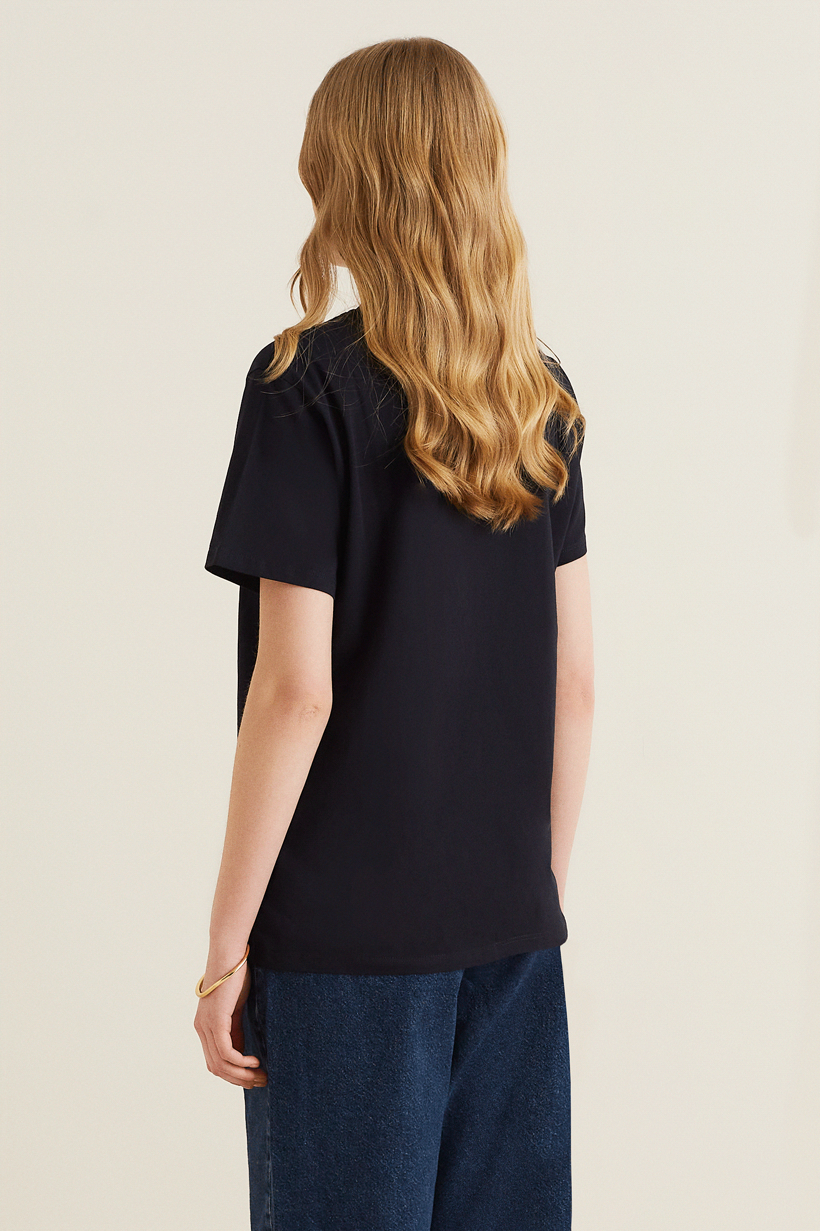 Pul İşlemeli T-shirt