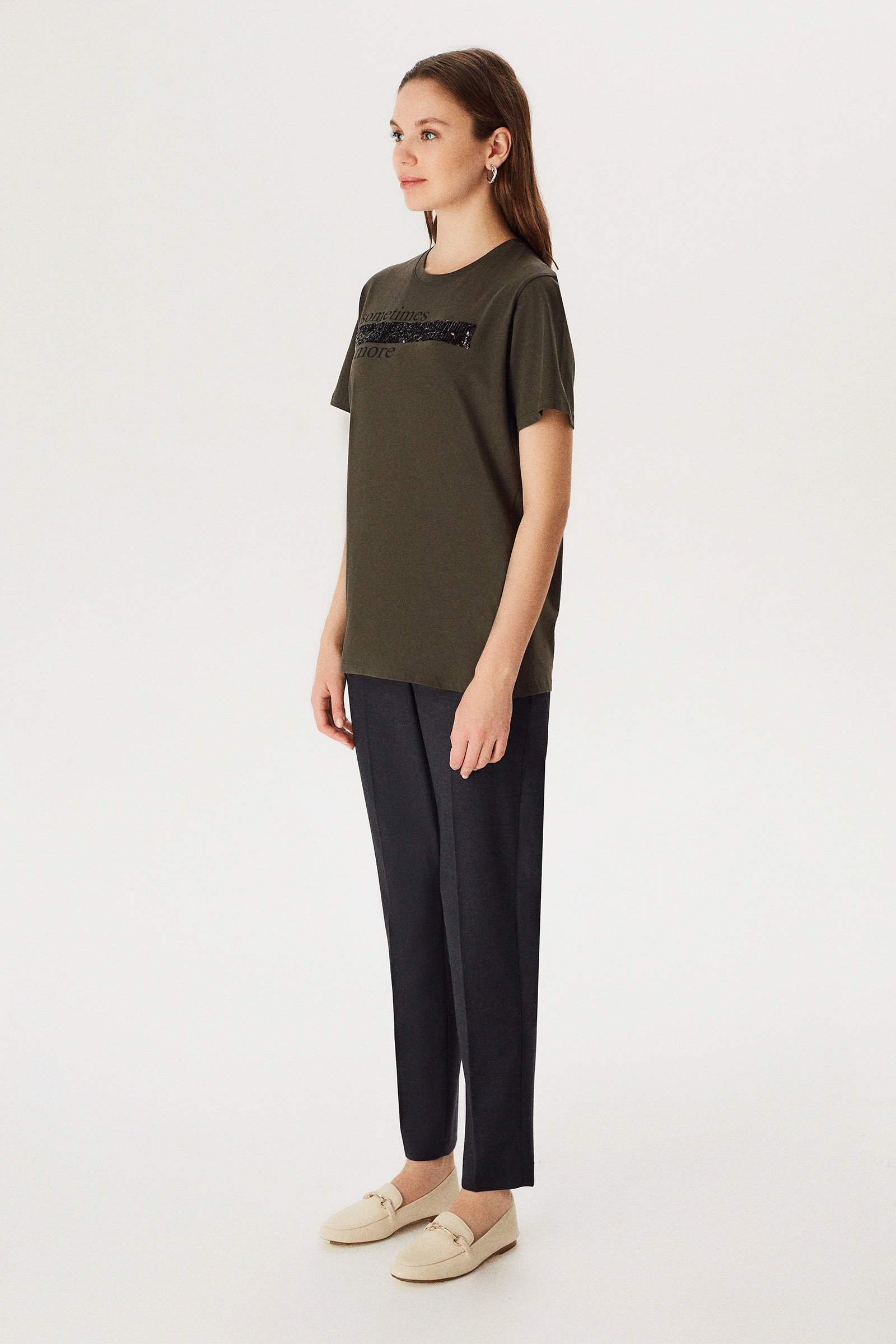 Pul İşlemeli T-shirt