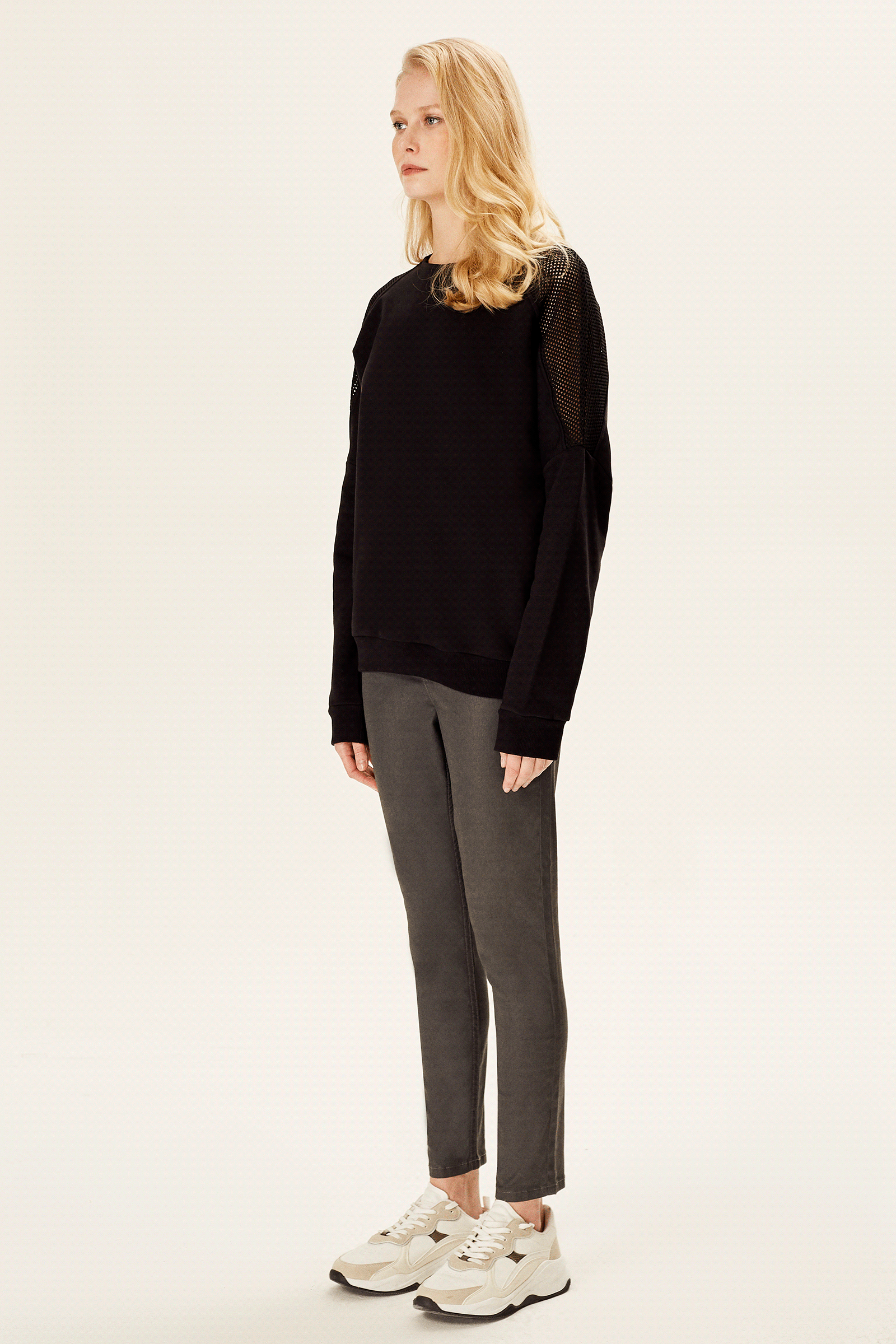 File Detaylı Sweatshirt