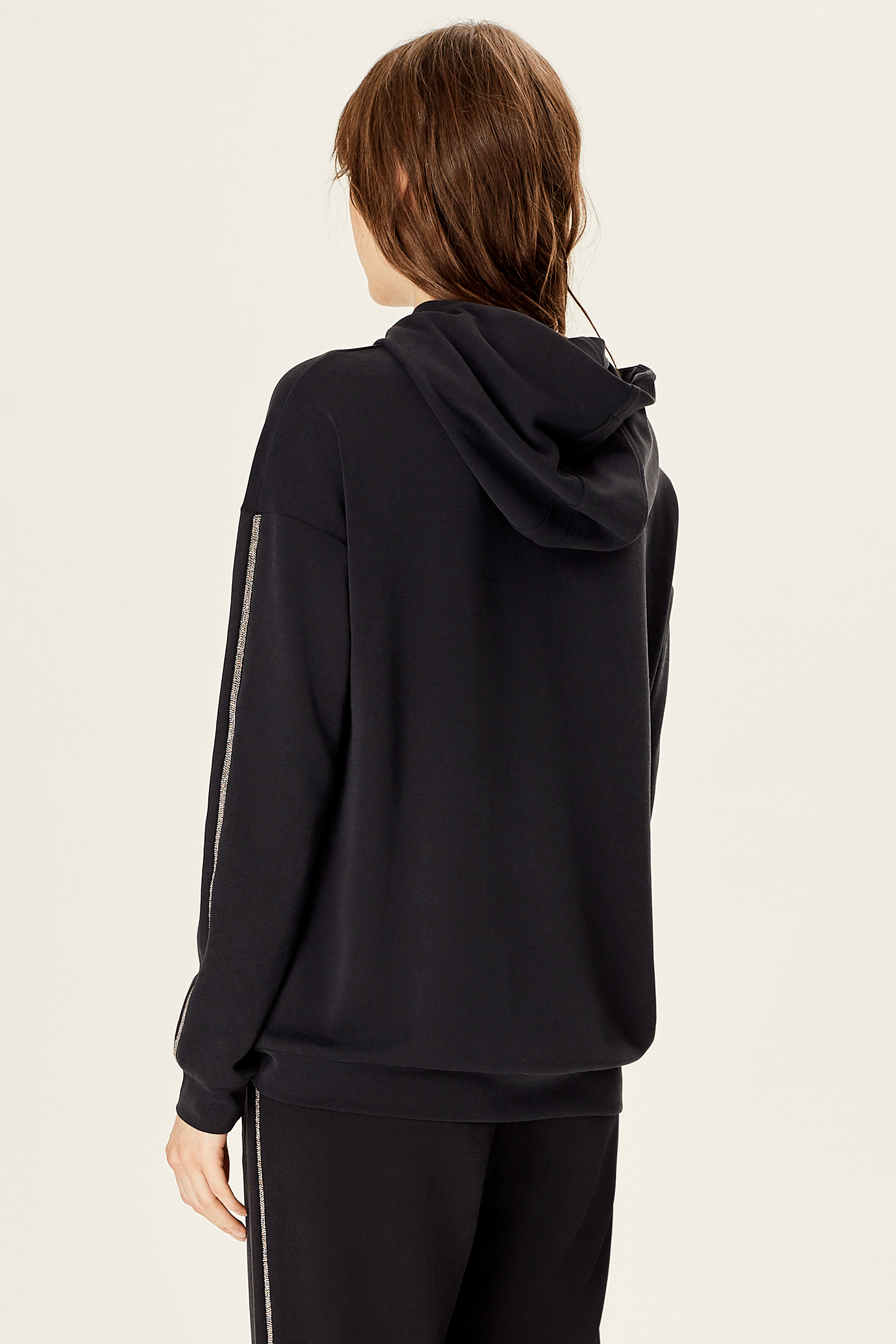 Şerit Taş Detaylı SweatShirt