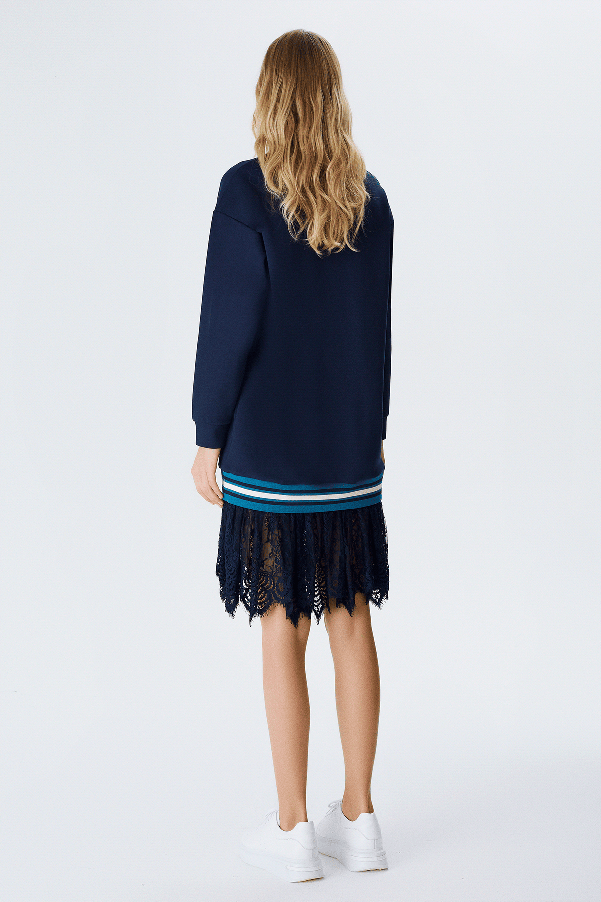 Dantelli Sweat Elbise