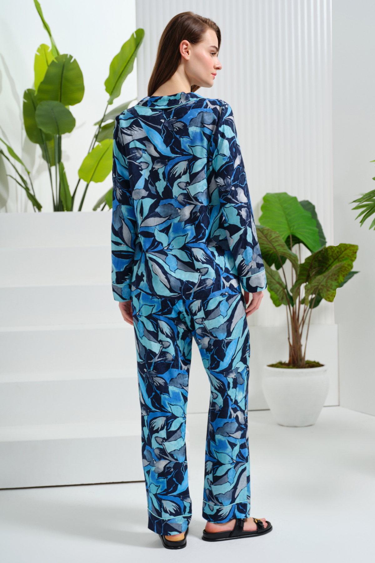 Uzun Kollu Desenli Pijama Takımı