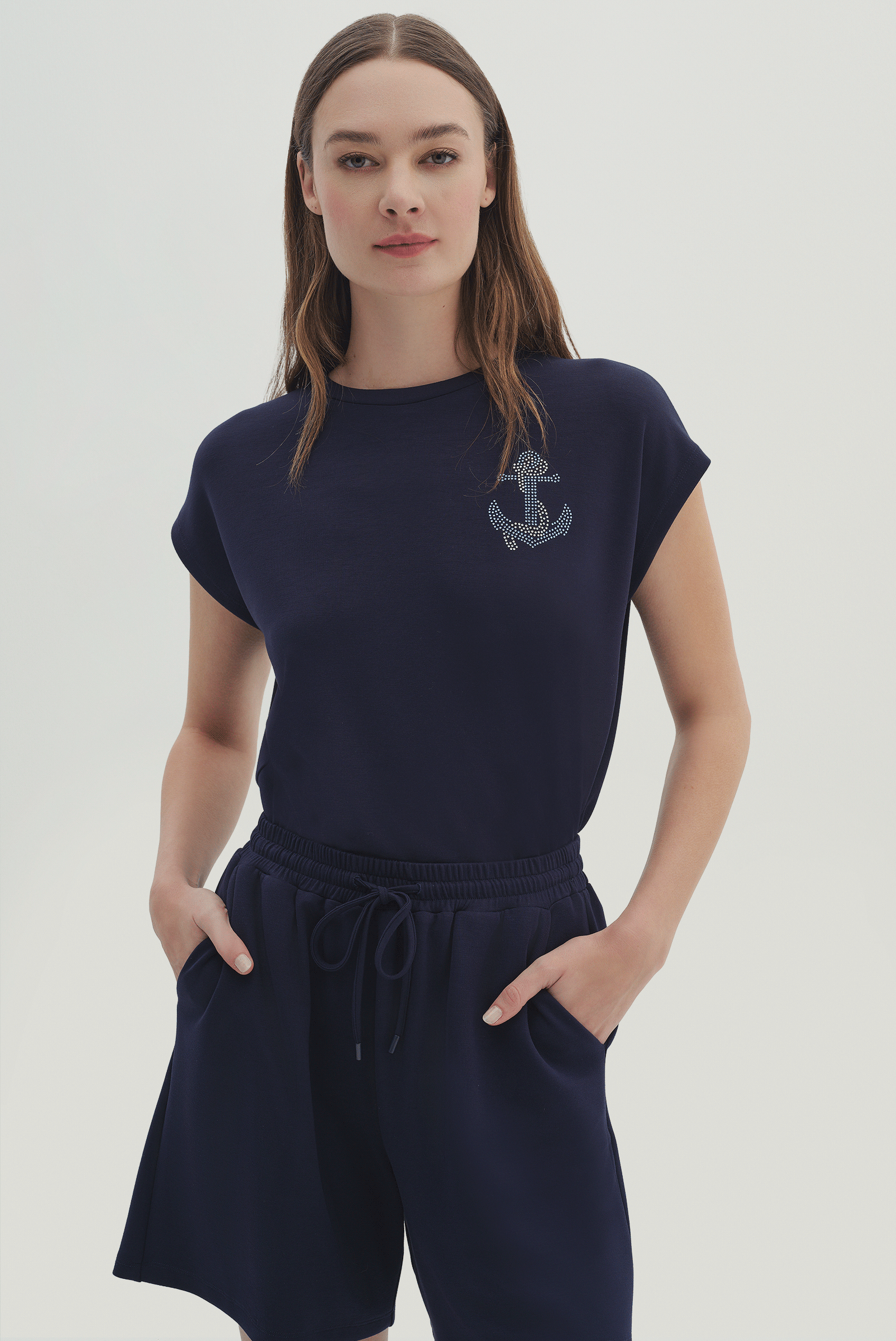 Kısa Kollu Taş Detaylı Bluz