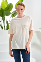 Dantel Cep Detaylı T-Shirt