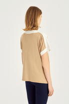 Kontrast Detaylı T-Shirt