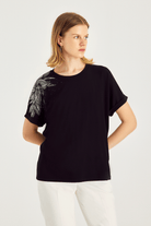 Omuzu Taş Basklı Bluz