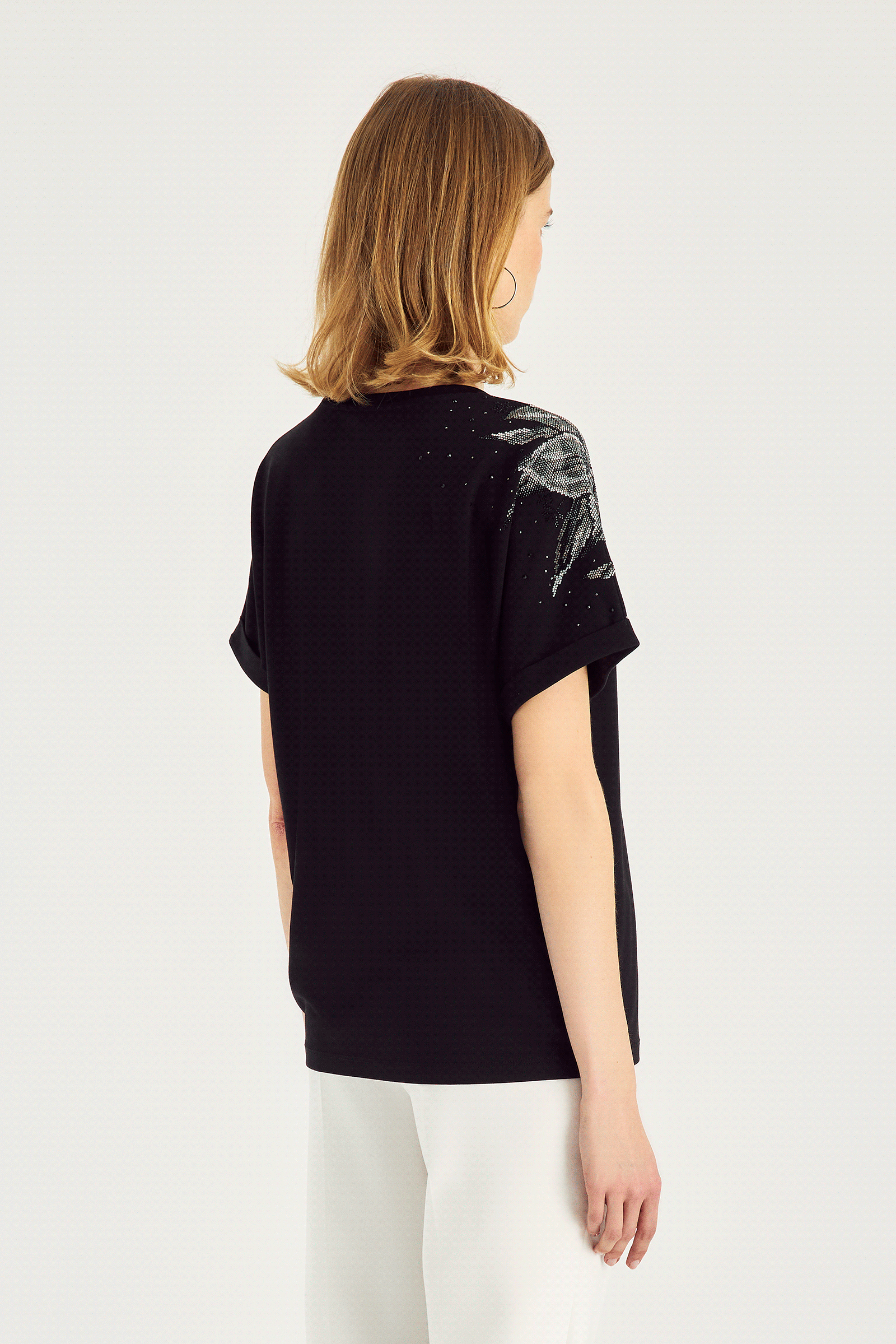 Omuzu Taş Basklı Bluz