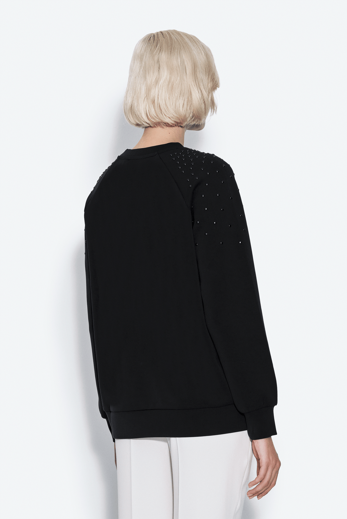 Omuzları Taş Detaylı Sweatshirt