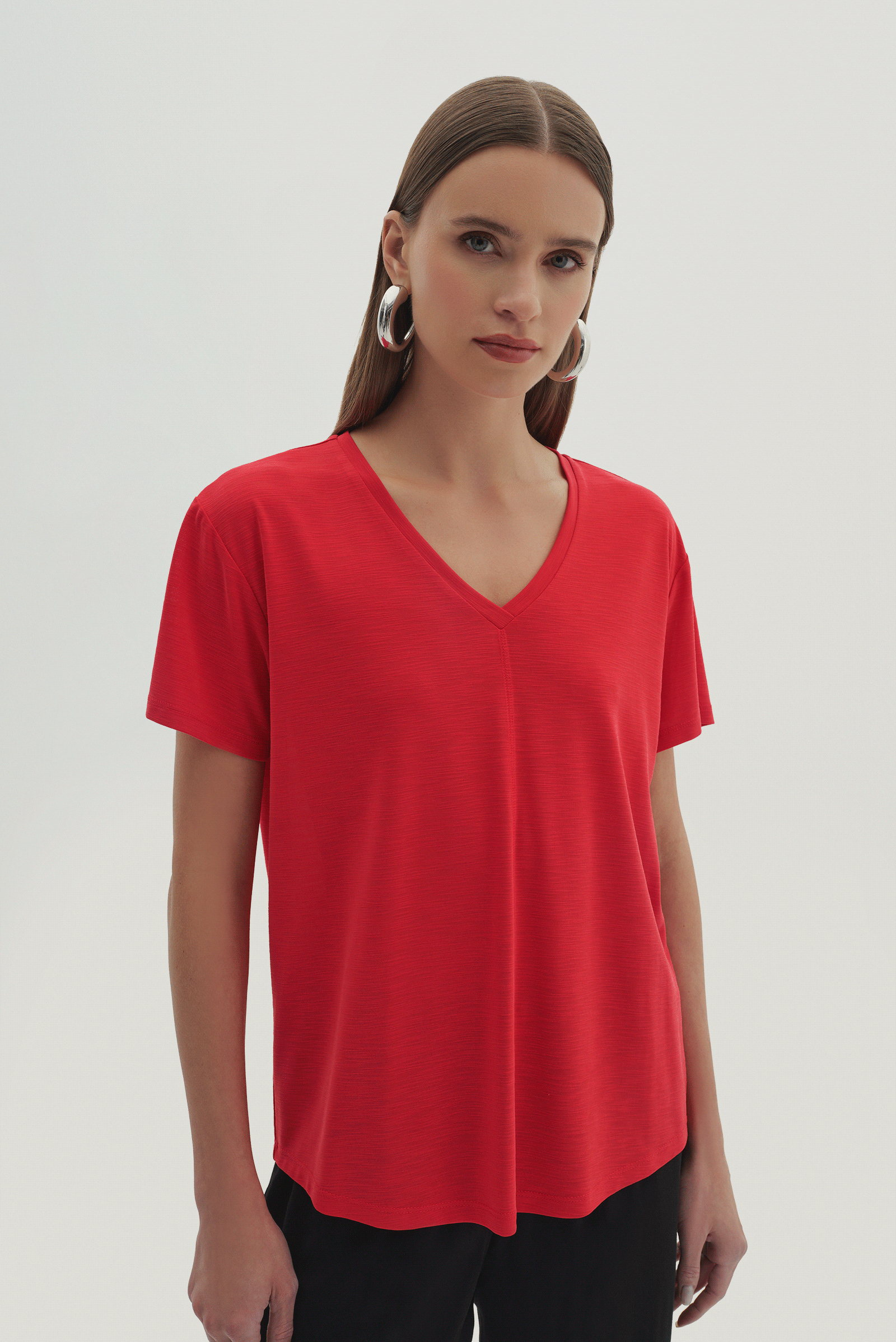 V Yaka Kısa Kollu T-Shirt