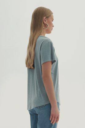 V Yaka Kısa Kollu T-Shirt