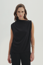 Drape Detaylı Asimetrik Bluz