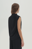 Drape Detaylı Asimetrik Bluz