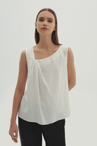 Asimetrik Yaka Kolsuz Bluz