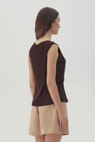 Aksesuar Detaylı Kolsuz Bluz