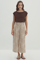 Sırt Detaylı Düşük Kollu Bluz