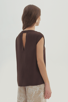 Sırt Detaylı Düşük Kollu Bluz