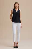 Pile Detaylı Kolsuz Bluz