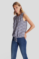 Büzgü Detaylı Önü Bağlamalı Bluz