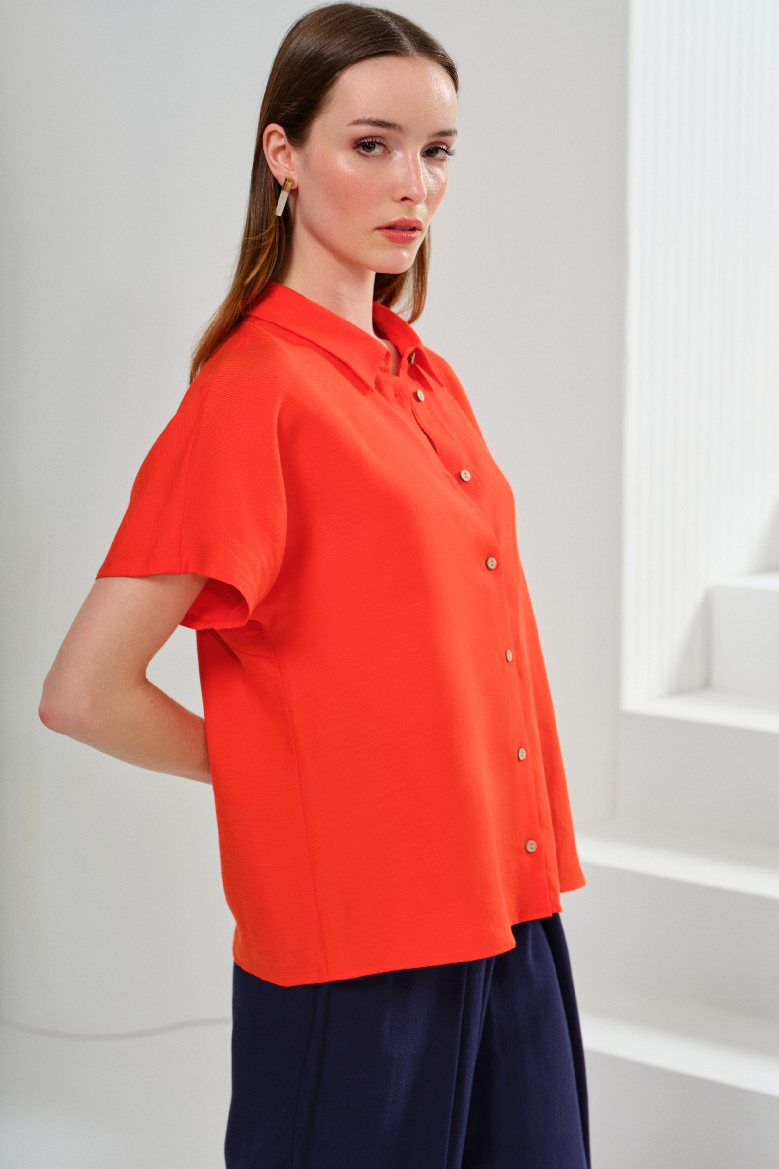 Kısa Kollu Keten Karışımlı Gömlek