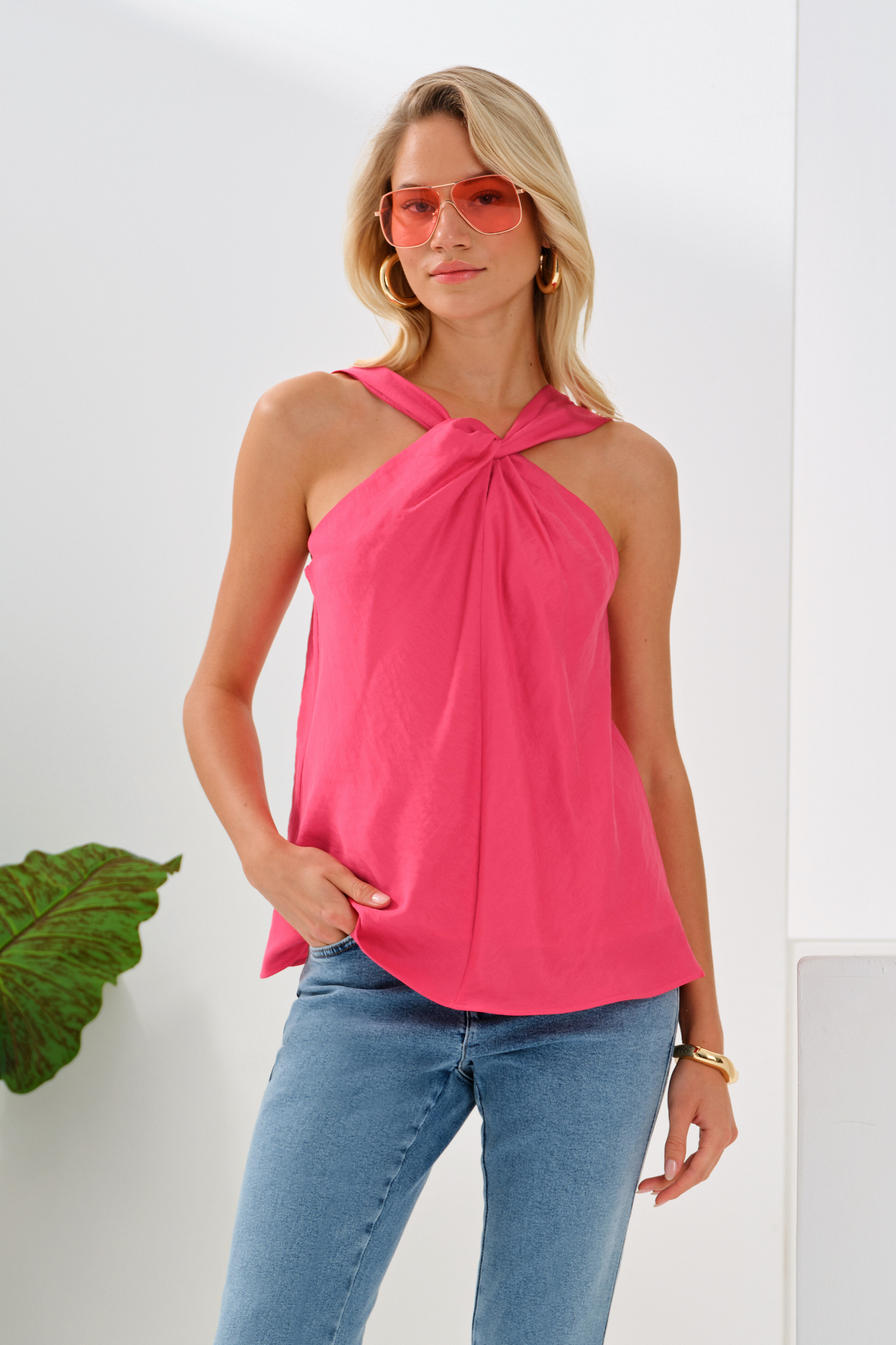 Yakası Burgu Detaylı Bluz