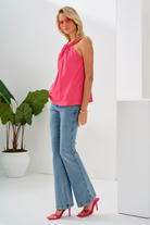 Yakası Burgu Detaylı Bluz