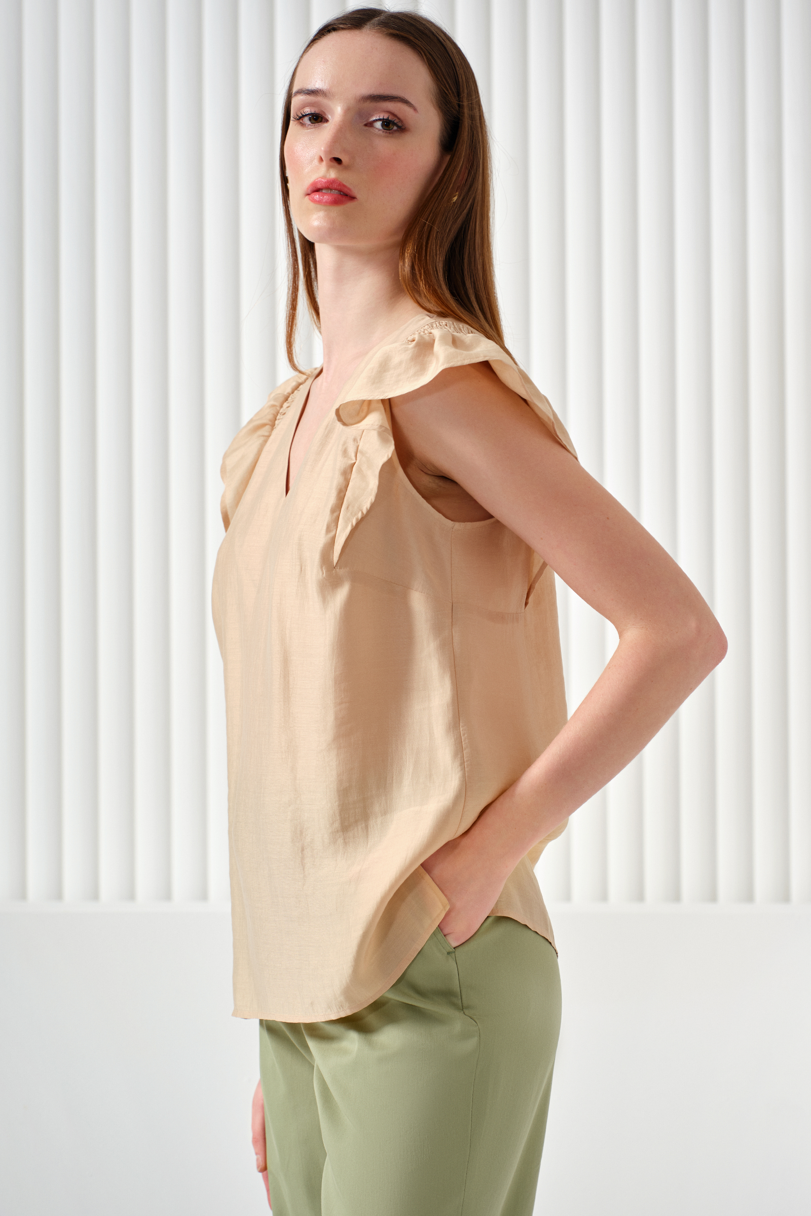 Kolu Fırfırlı Bluz