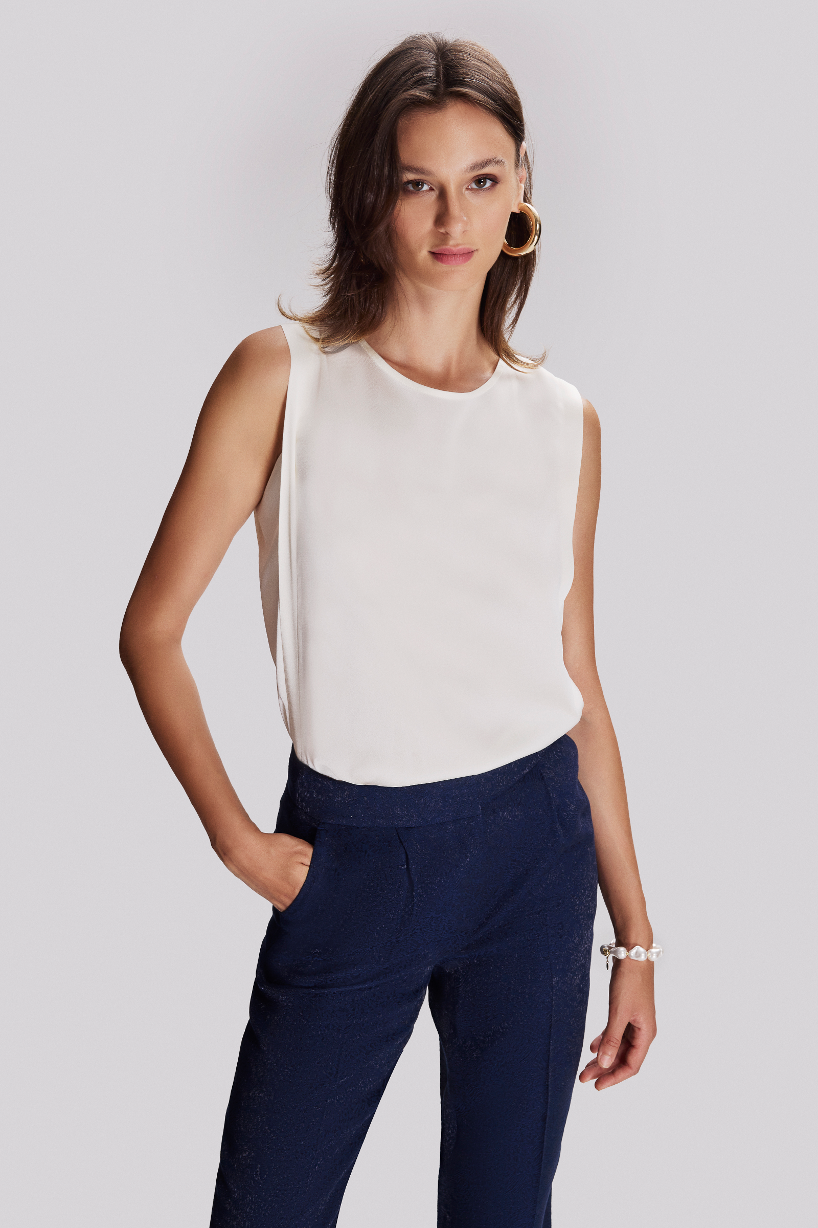 Dikiş Detaylı Saten Bluz