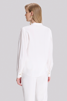 Düğmeli Dik Yaka Bluz