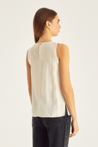 Fırfır Detaylı Kolsuz Bluz