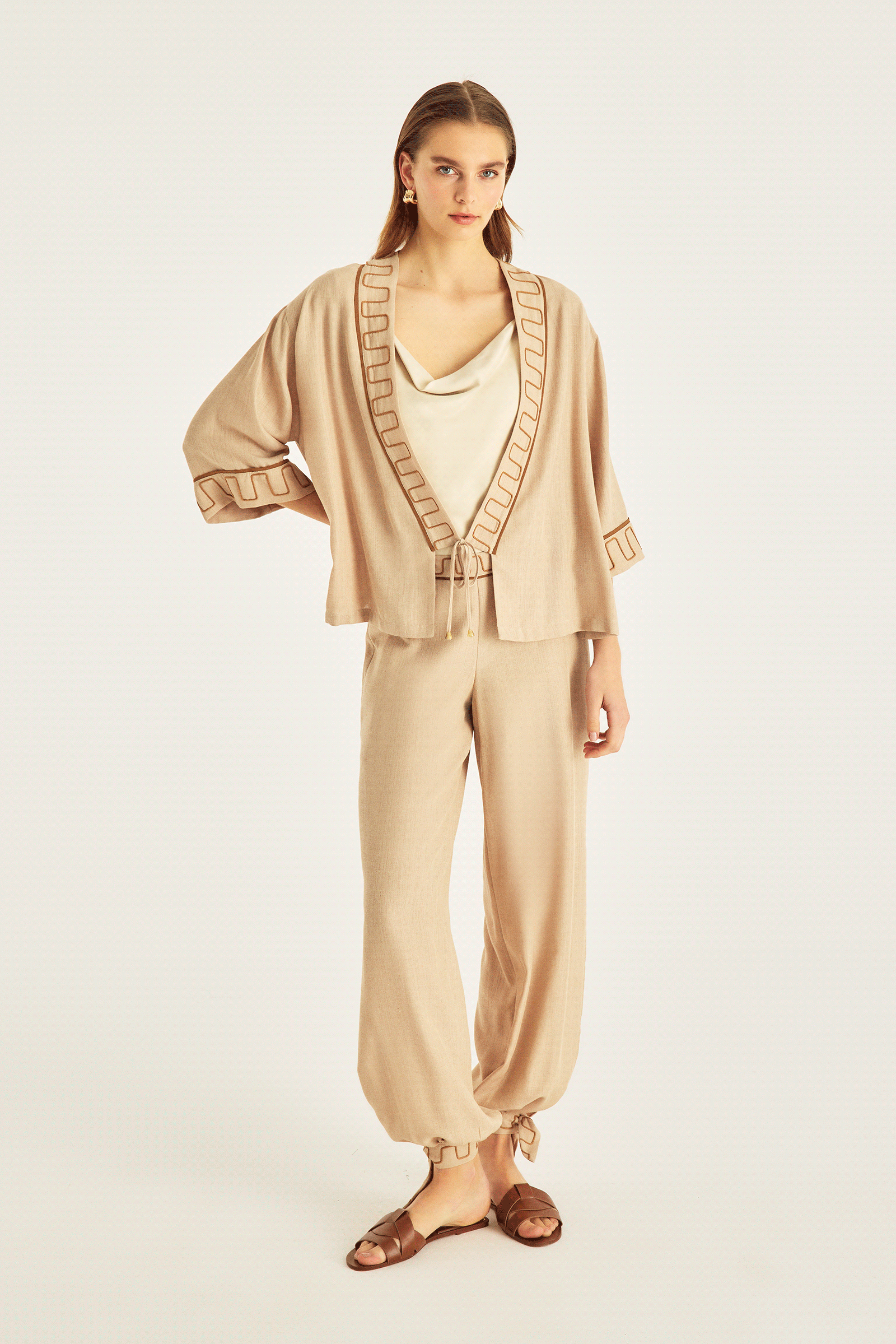 Nakış Detaylı Kimono