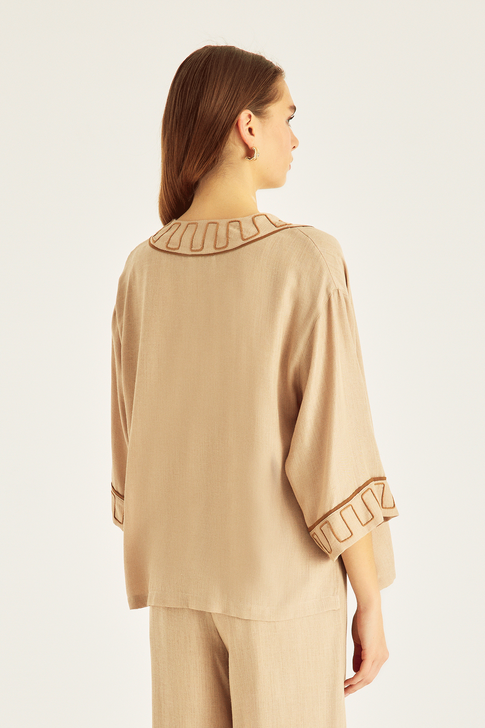 Nakış Detaylı Kimono