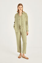 Aksesuar Detaylı Modal Gömlek