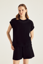 Zımba Detaylı Örme Bluz