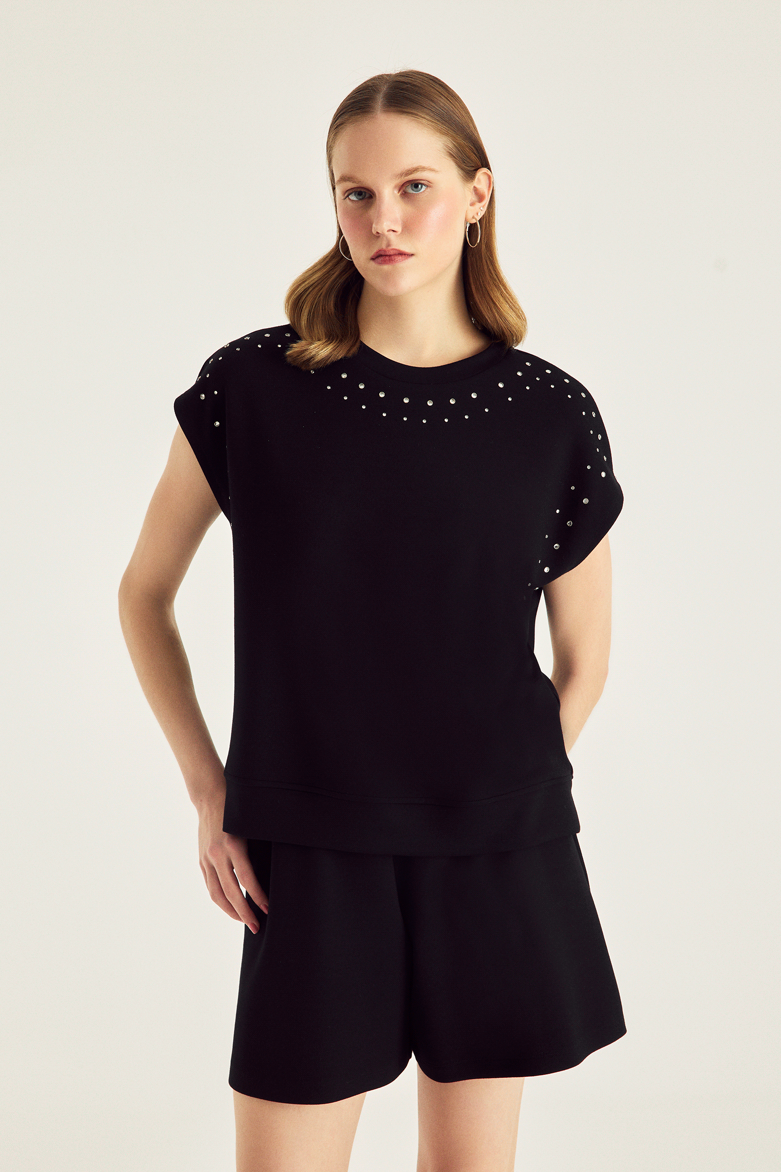 Zımba Detaylı Örme Bluz