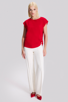 Aksesuar Detaylı Şık Bluz