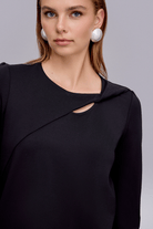 Yakası Burgu Detaylı Örme Bluz