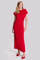 Aksesuar Detaylı Şık Elbise