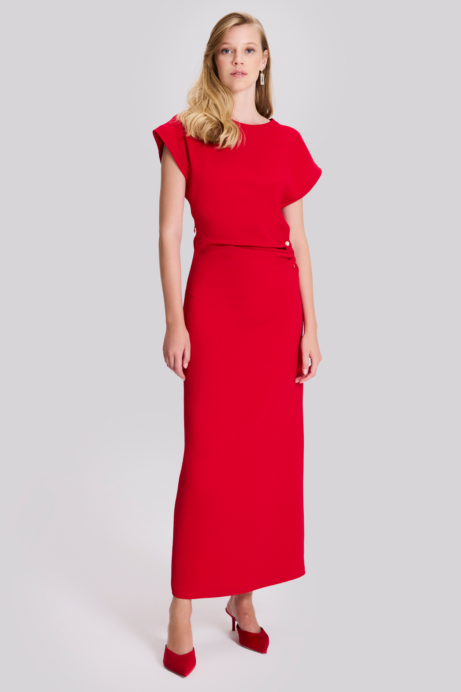 Aksesuar Detaylı Şık Elbise