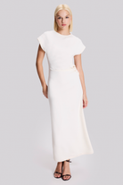 Aksesuar Detaylı Şık Elbise