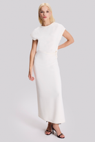 Aksesuar Detaylı Şık Elbise