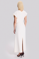 Aksesuar Detaylı Şık Elbise