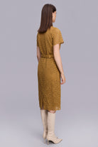 Taşlı Düğmeli Midi Boy Dantel Elbise