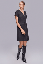 Önden Düğmeli Tüvit Elbise