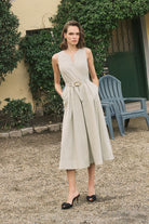 V Yaka Pileli Midi Boy Elbise