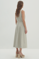 V Yaka Pileli Midi Boy Elbise